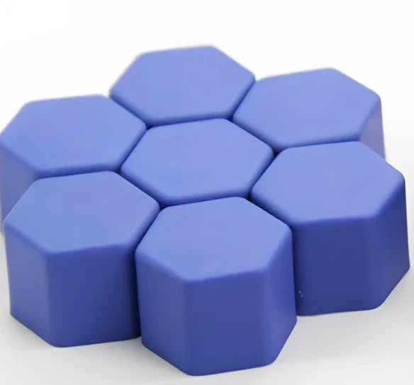 Green silica gel hub screw caps fitting 19mm car wheel bolts, 6.5 x 4 x 1.5 cm size, 20 sets for rust protection