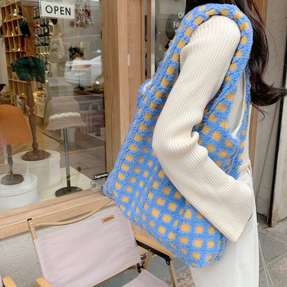 Waffle flannel tote bag in various plaid colors, showcasing large capacity and street trend design