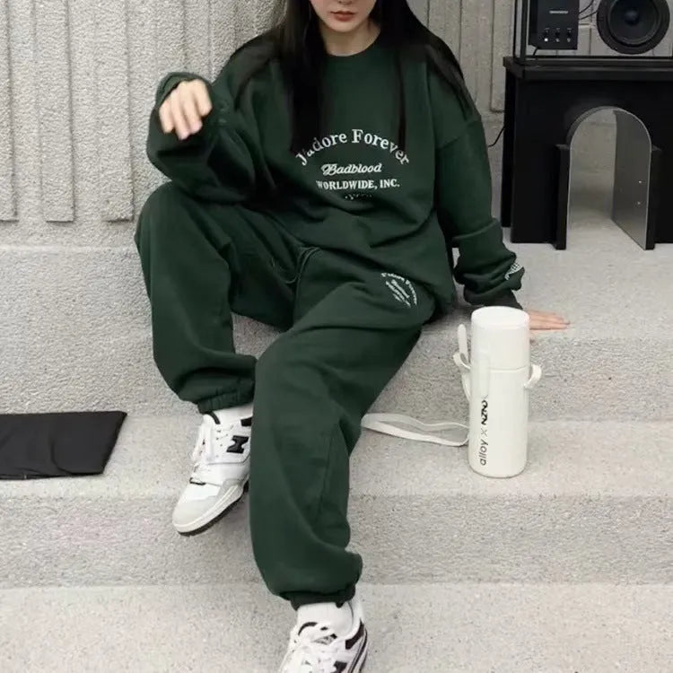 Women's cotton green long-sleeved casual sportswear suit with trousers and three-dimensional decoration on top