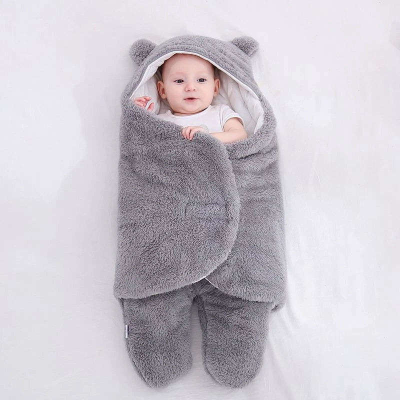 Winter swaddle blanket for newborns in 100% cotton, available in multiple colours and sizes