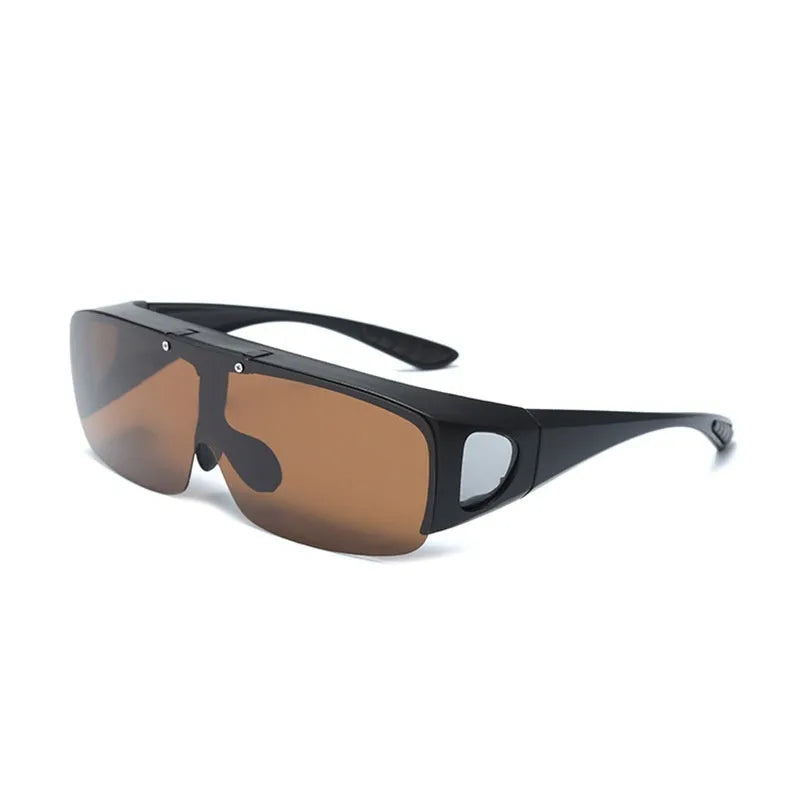 Polarised one-piece myopia sunglasses with multiple lens colour options for outdoor activities