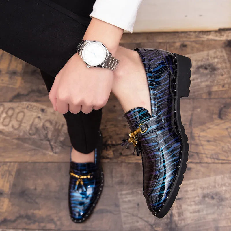 Men's British pointed leather shoes Korean style low top black PU with tassel and stitching details