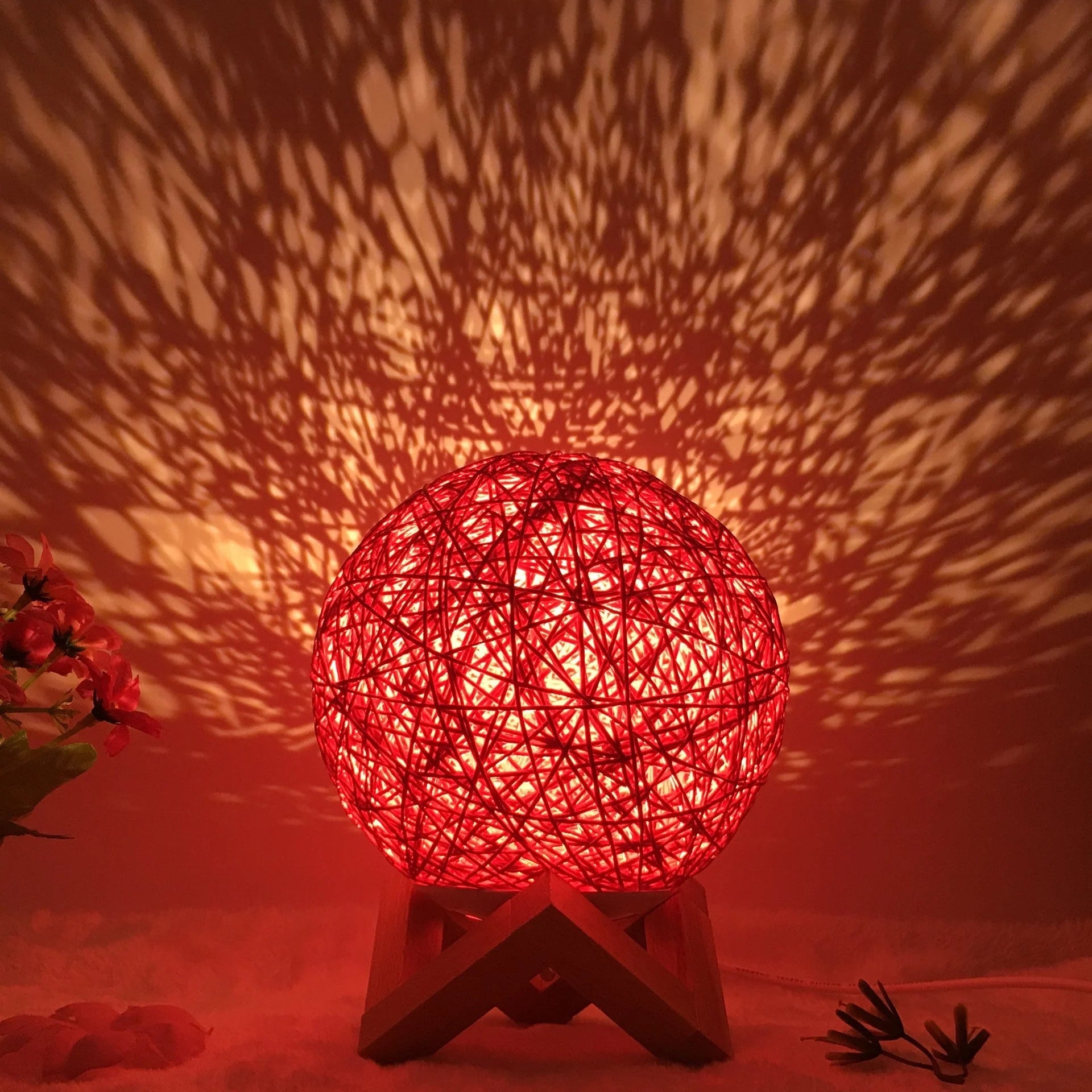 LED rattan table lamp with hand-knit lampshade in various colours
