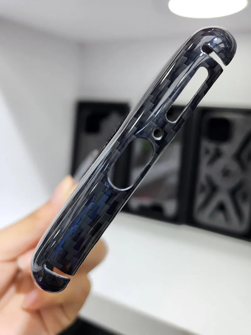 Black Kevlar carbon fibre hard case for Xiaomi 10 Ultra with drop-resistant and fingerprint-resistant properties