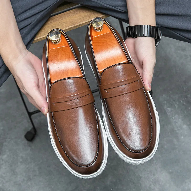 Men's plus size board shoes in black with flat heel, round toe, and artificial PU upper, shown on a neutral background.