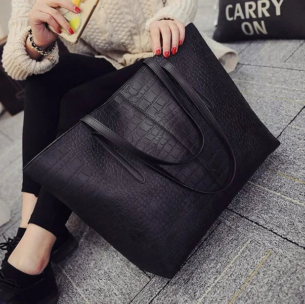 European simple fashion shoulder handbag for spring summer in black or grey