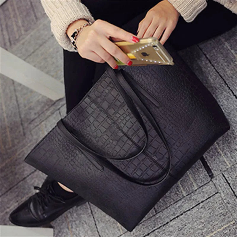 European simple fashion shoulder handbag for spring summer in black or grey