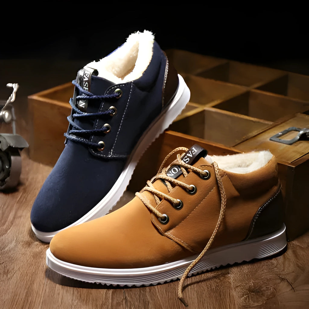 Winter men's casual shoes in black with scrub and cotton upper and lace-up closure