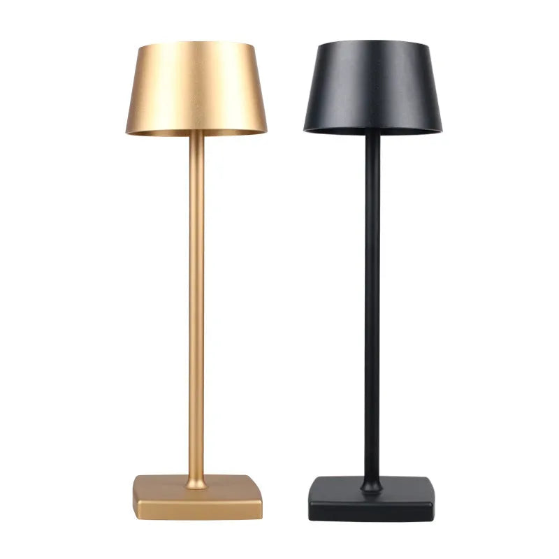 USB charging touch hotel bar bedroom bedside lamp with metal aluminium alloy shade, 5200 mA battery, black finish