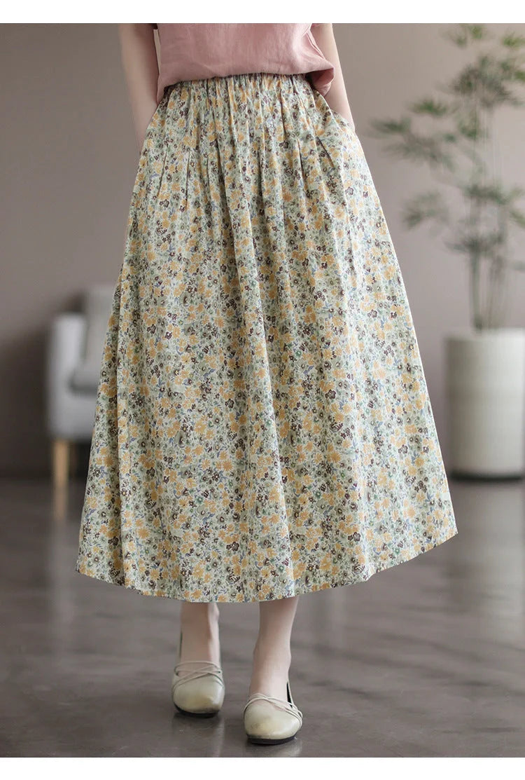 Floral printed cotton skirt in little yellow and blue flowers, urban leisure style