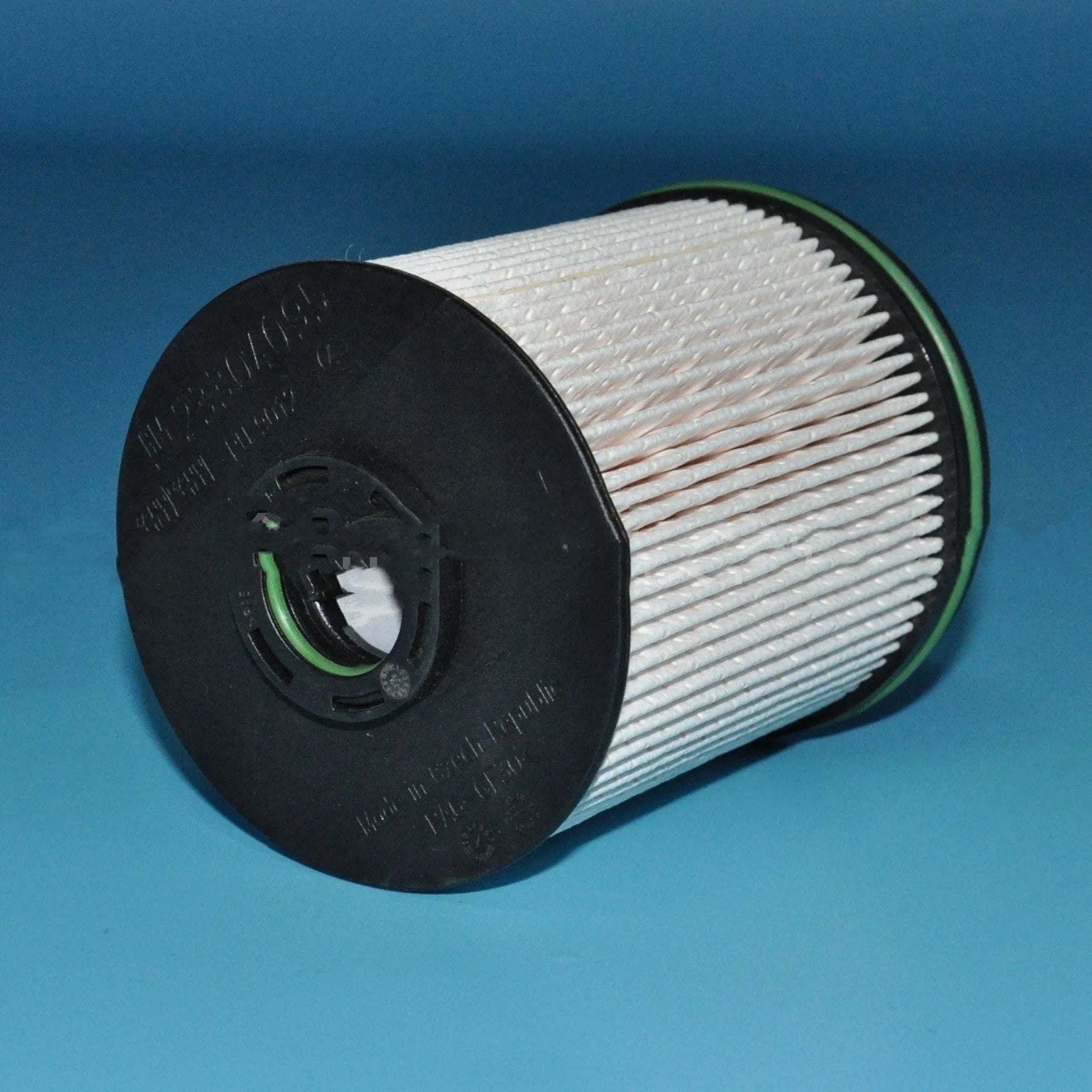 Diesel fuel filter element with gasket for Vauxhall and Opel Astra models, 106mm tall.