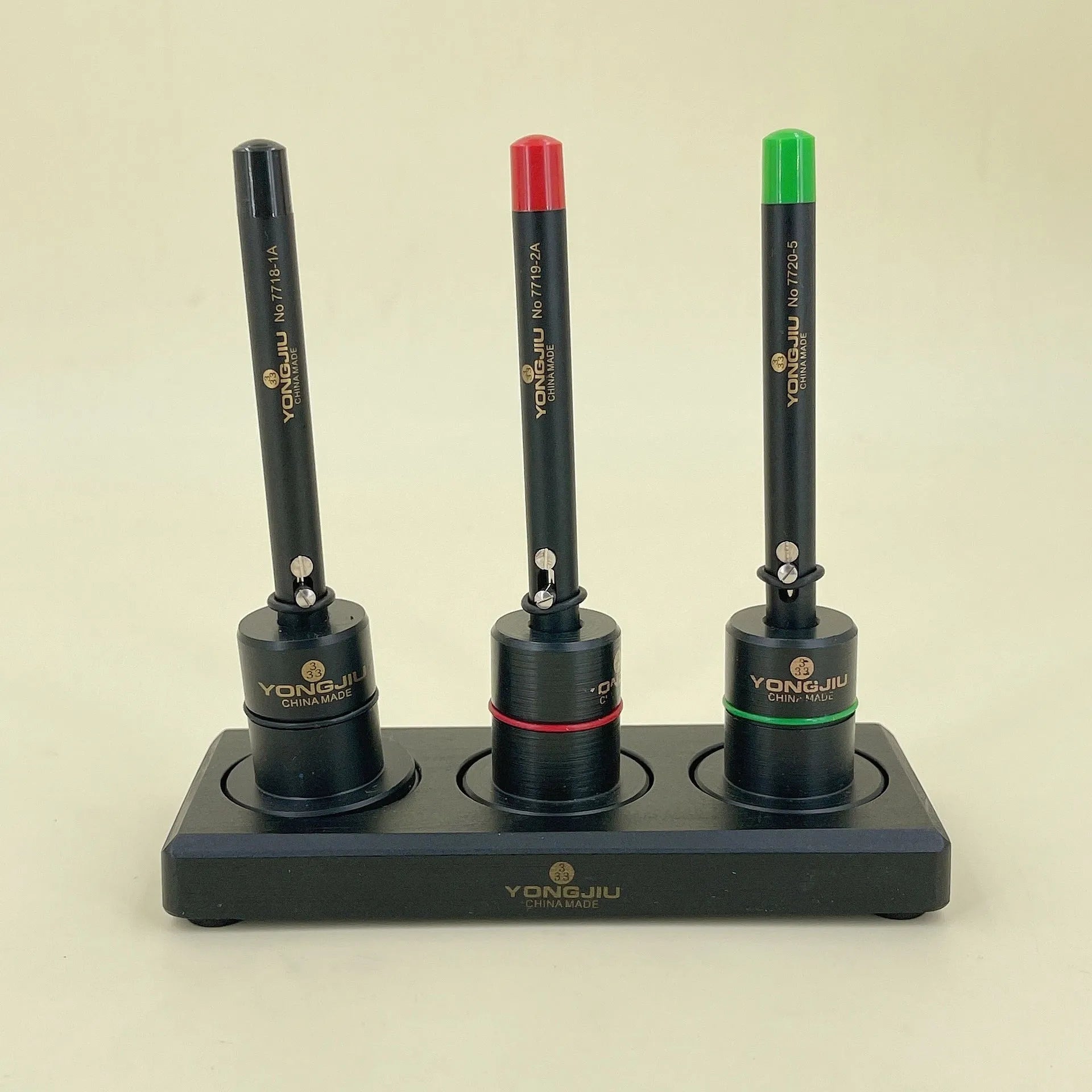 Watch repair tool oiling pen kit for precision lubrication with three nozzle size options