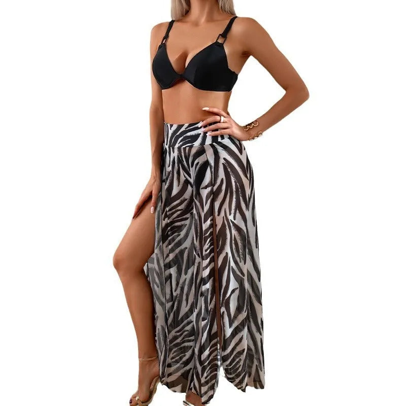 Women's swimsuit three-piece bikini set in quick-drying polyester fabric.