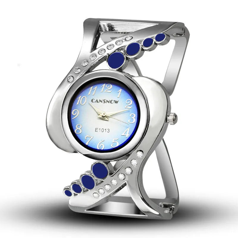 Quartz ladies bracelet watch with 2.3cm dial, stainless steel case, and alloy band