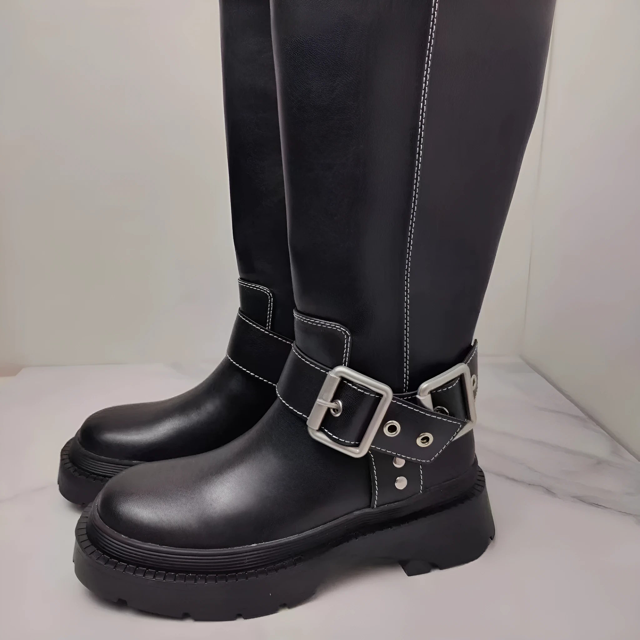 Women's brown retro height increasing platform boots with buckle decoration and non-slip rubber sole
