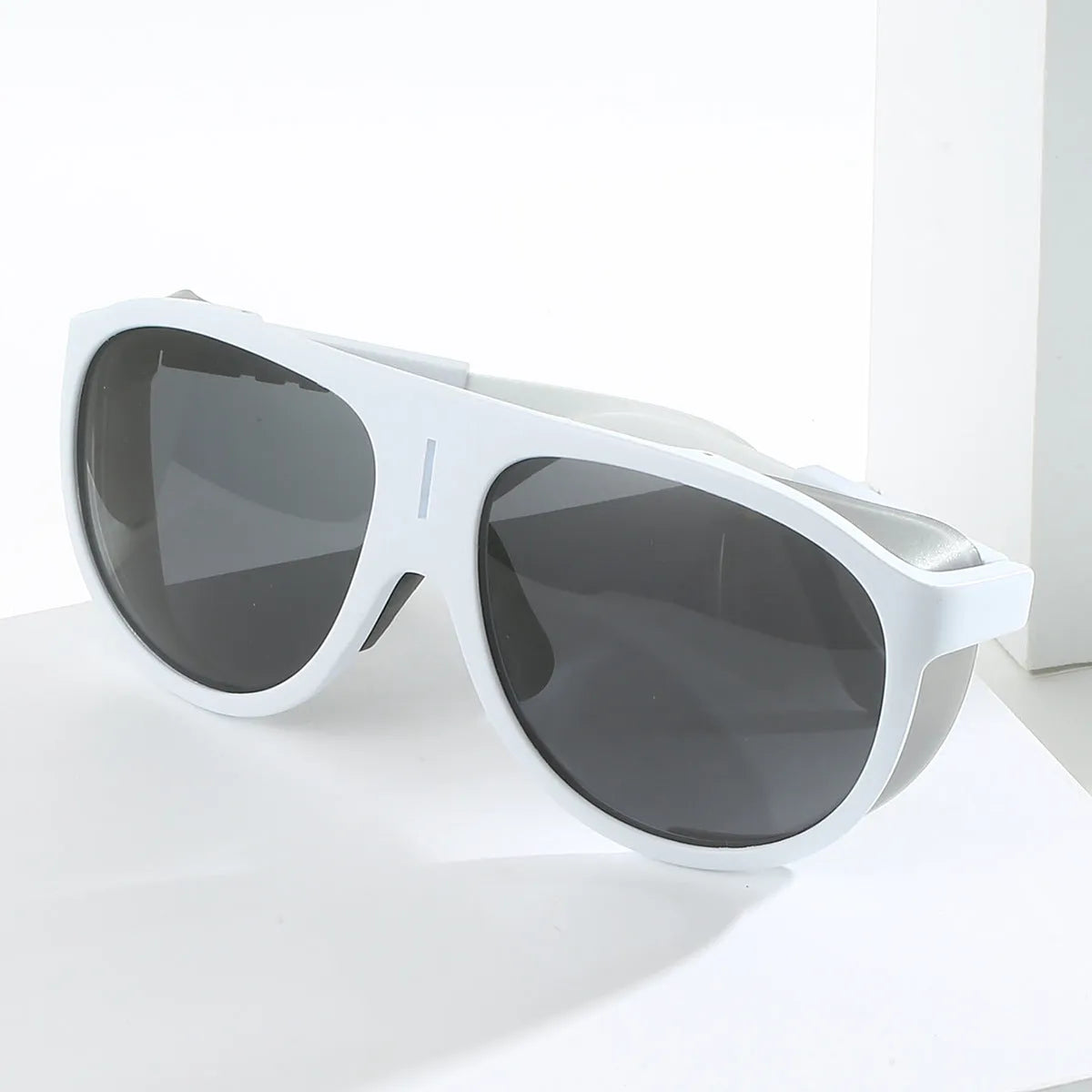 Large frame polarised sunglasses with TAC lens and PC frame in sand black and gray
