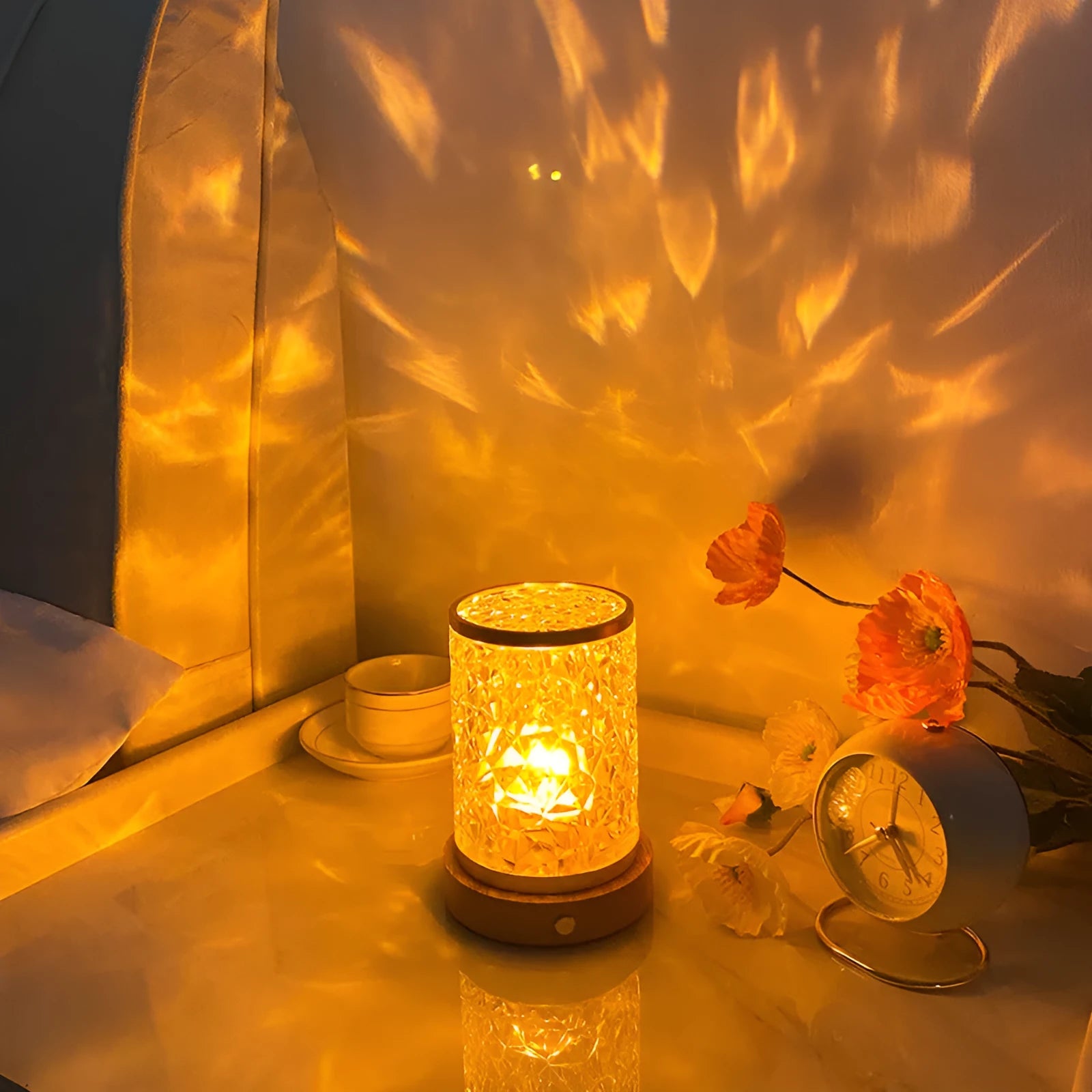 Rotating water ripple night light with solid wood base measuring 9.5x14.5x10.5cm