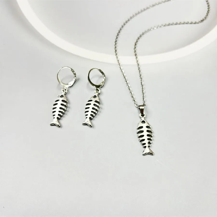 Retro fishbone necklace and earrings set with adjustable O-shaped alloy chain