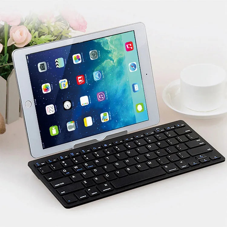 Universal Bluetooth keyboard 78 keys black with scissor mechanism for iPhone iPad Mac Android