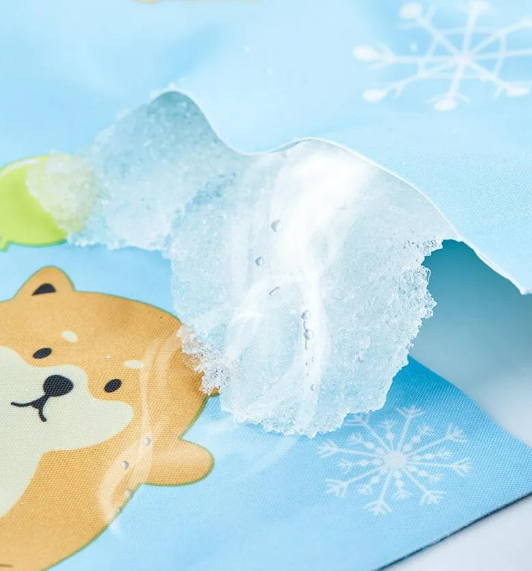 Grey pet cooling mat made of PVC polyester with soft ice gel filling, 30x40cm size, on floor