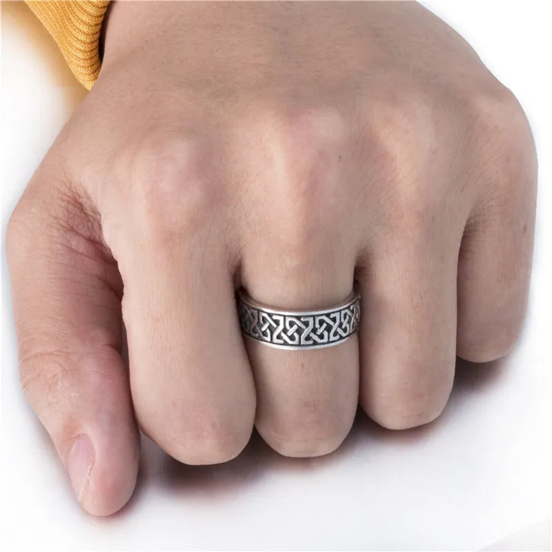 Lunavin silver alloy ring in US size 8 on white background, simple band design for women