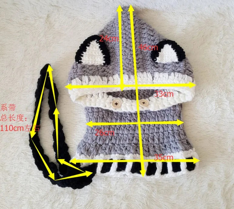 Hand-knitted acrylic children's hat with earmuff cape in gray and orange, 45-55cm size