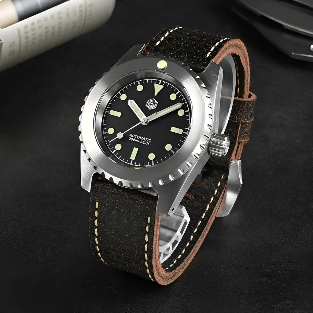 Men's 316L stainless steel diving automatic mechanical watch 41mm matte black dial green C3 luminous hour markers sapphire crystal cowhide strap