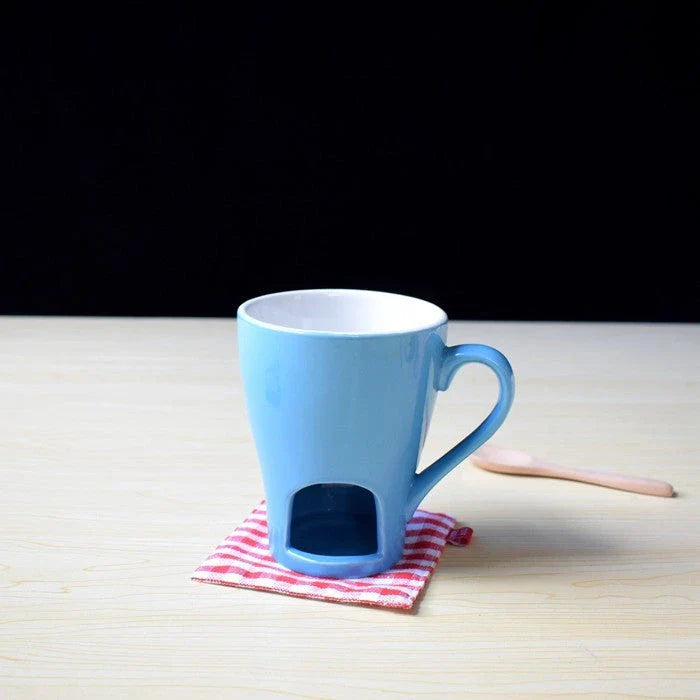 Versatile ceramic mug with dual-purpose design for hot drinks and cooking