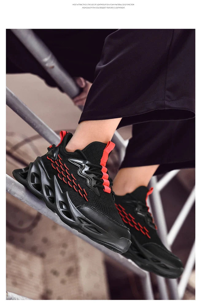 Wild sports casual shoes with lace-up closure and low heel in beige, black, or white options