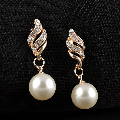 White bridal pearl necklace 45cm with 8-10mm beads and matching 4-5cm drop earrings for wedding and banquet wear