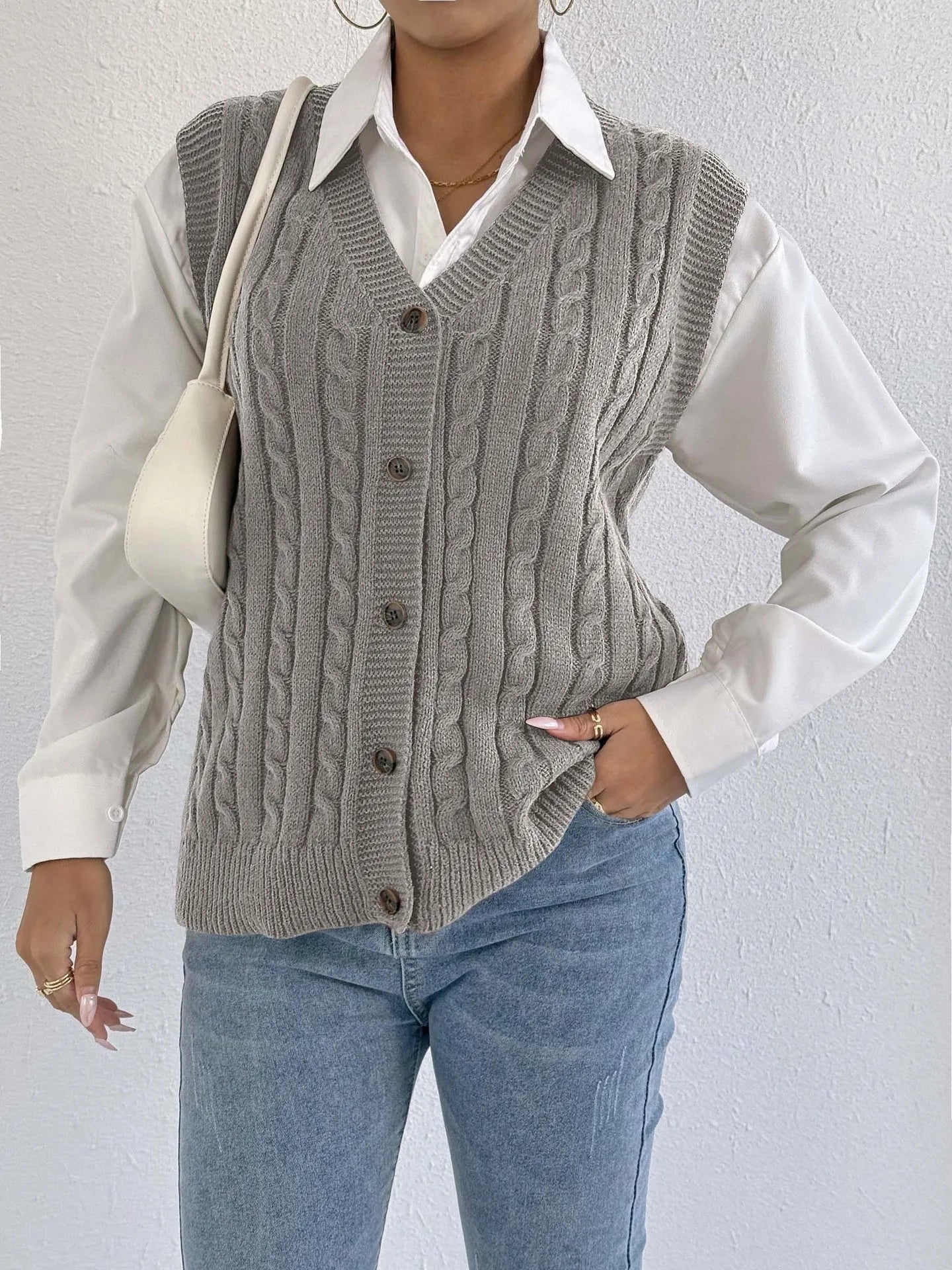 European and American leisure outer twist woven vest in solid colour, free size, deer plush fabric, available in coffee, gray, black