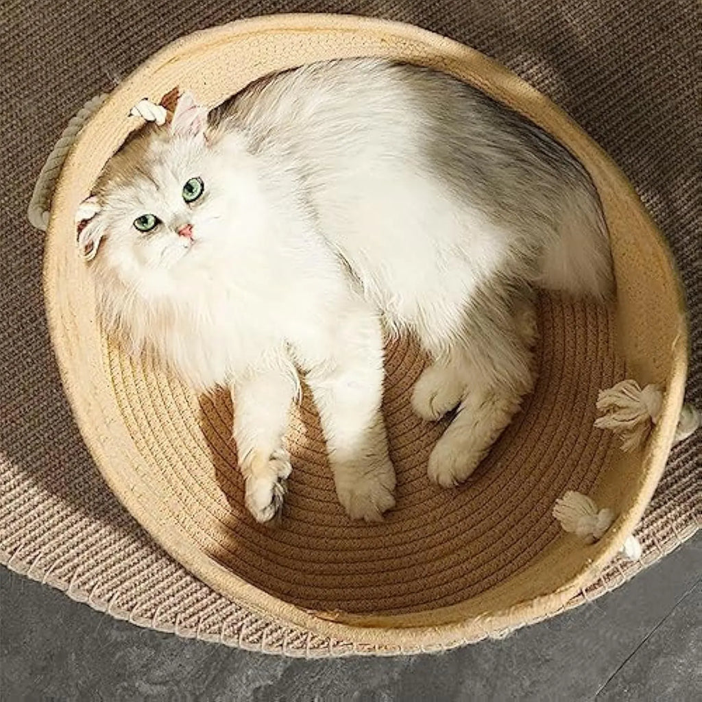 Wicker cat bed basket with integrated scratching board in two size options