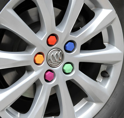 Green silica gel hub screw caps fitting 19mm car wheel bolts, 6.5 x 4 x 1.5 cm size, 20 sets for rust protection