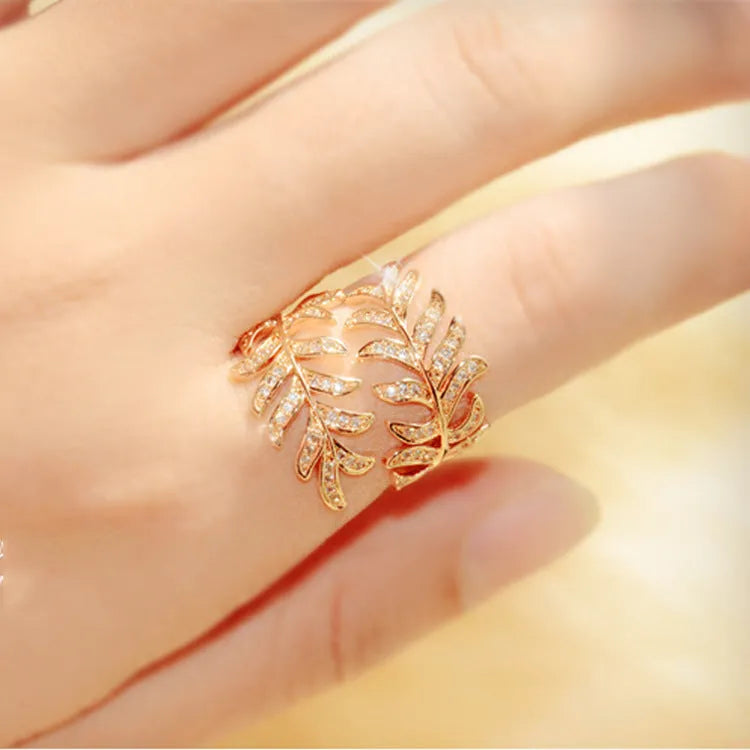 Set of two adjustable mimosa leaves rings in gold and silver alloy metal