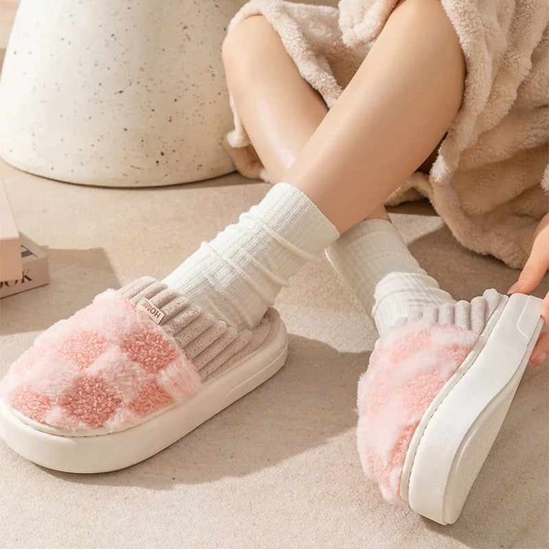 Women's plaid plush slippers with non-slip sole in various colours