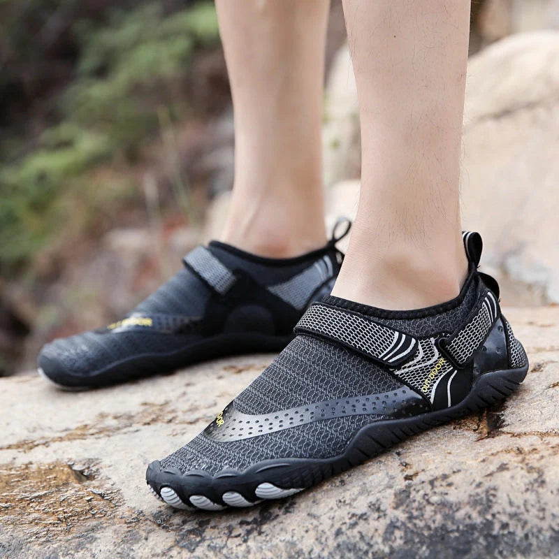 Lightweight cut-resistant five-finger wading shoes for outdoor water activities