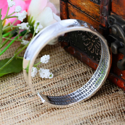 Vintage silver-plated bracelet with six-character true words and heart meridian opening design