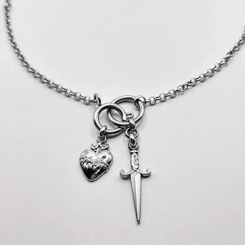 Retro geometric love heart pendant necklace with electroplated zinc alloy finish and snake bones chain