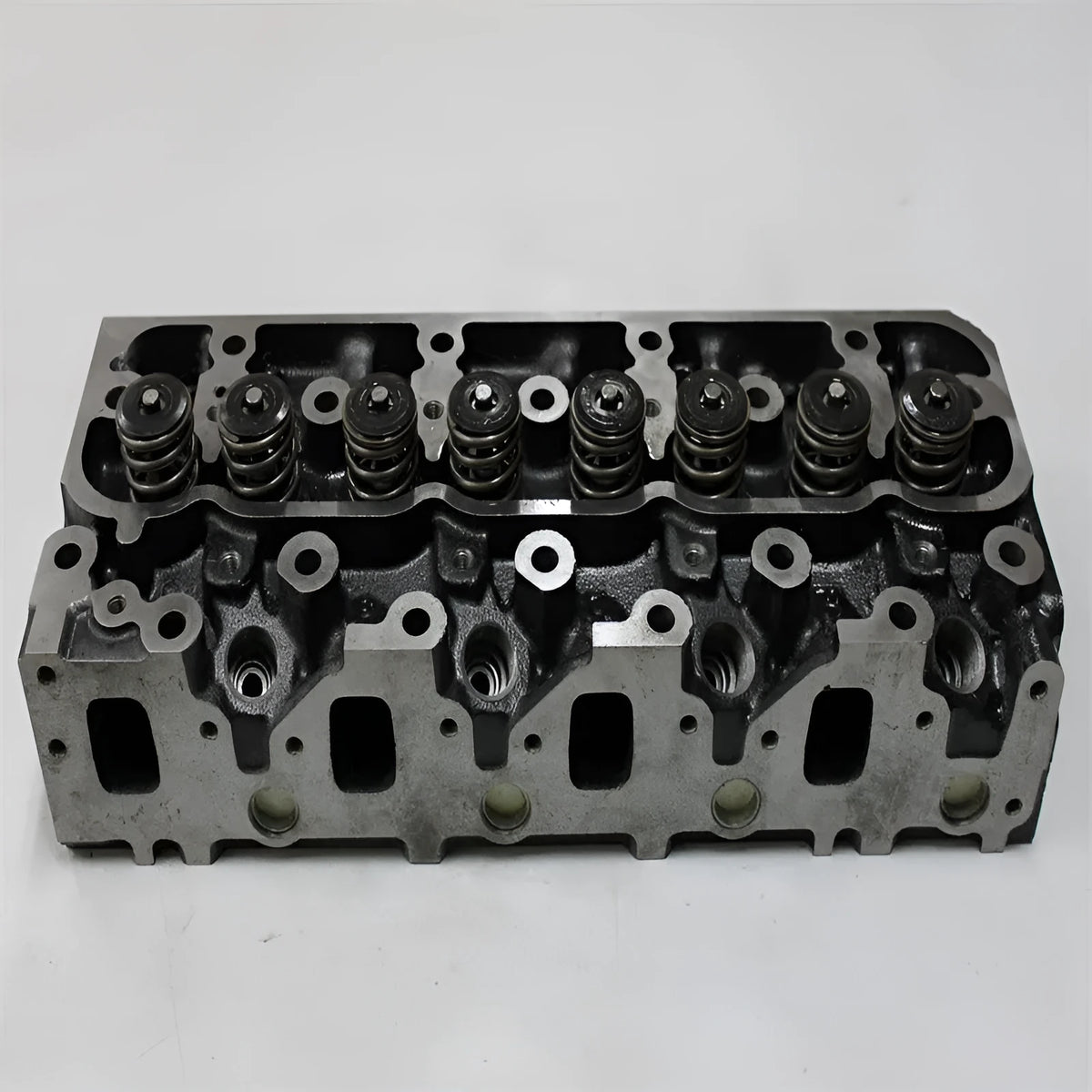 Isuzu 4JG2 cylinder cover assembly for manual transmission with standard bore dimensions