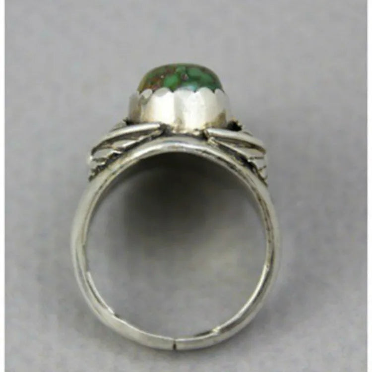 Turquoise geometric women's ring with retro inlaid design on finger