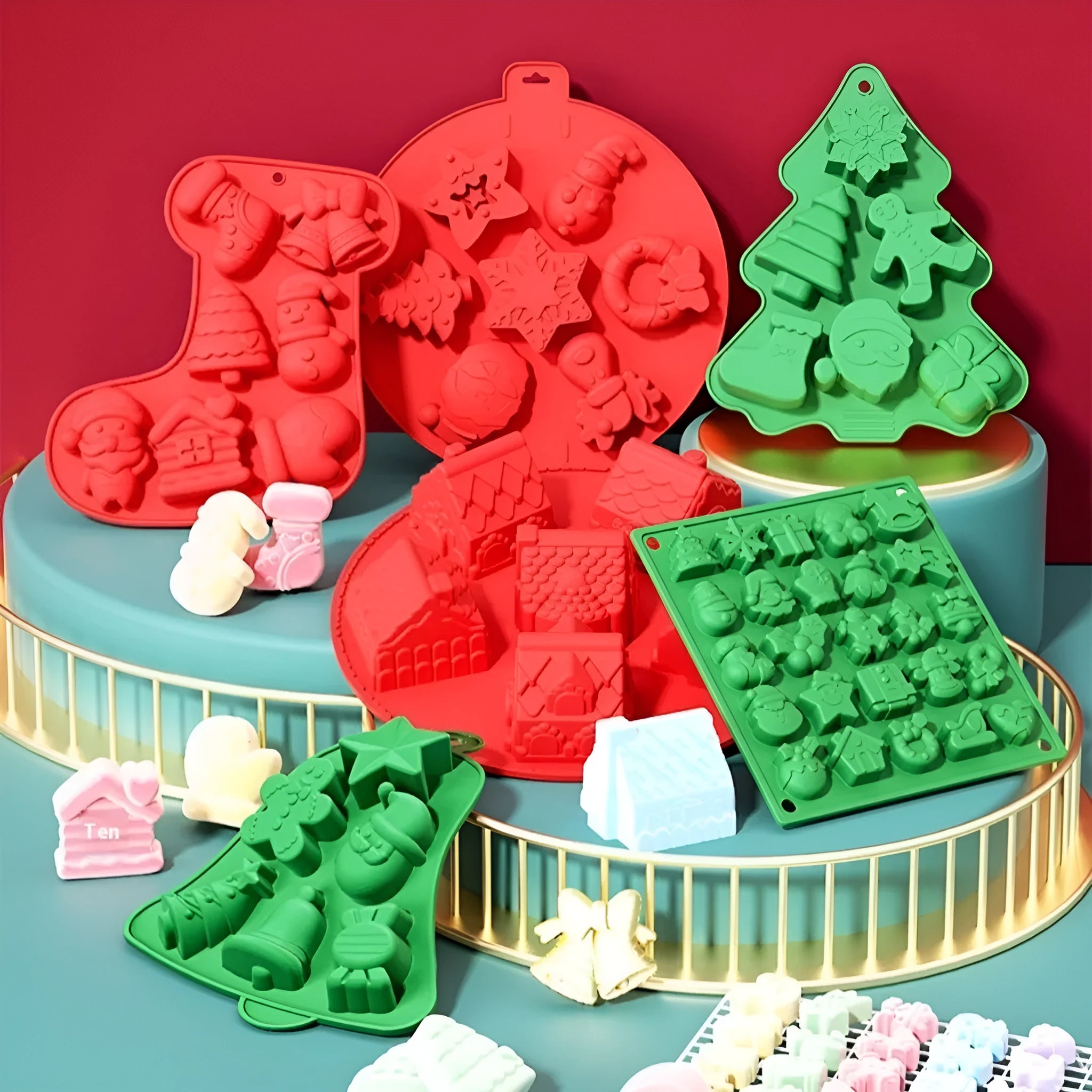 Cartoon pattern silicone cake mould in green, with flexible non-stick surface for home baking