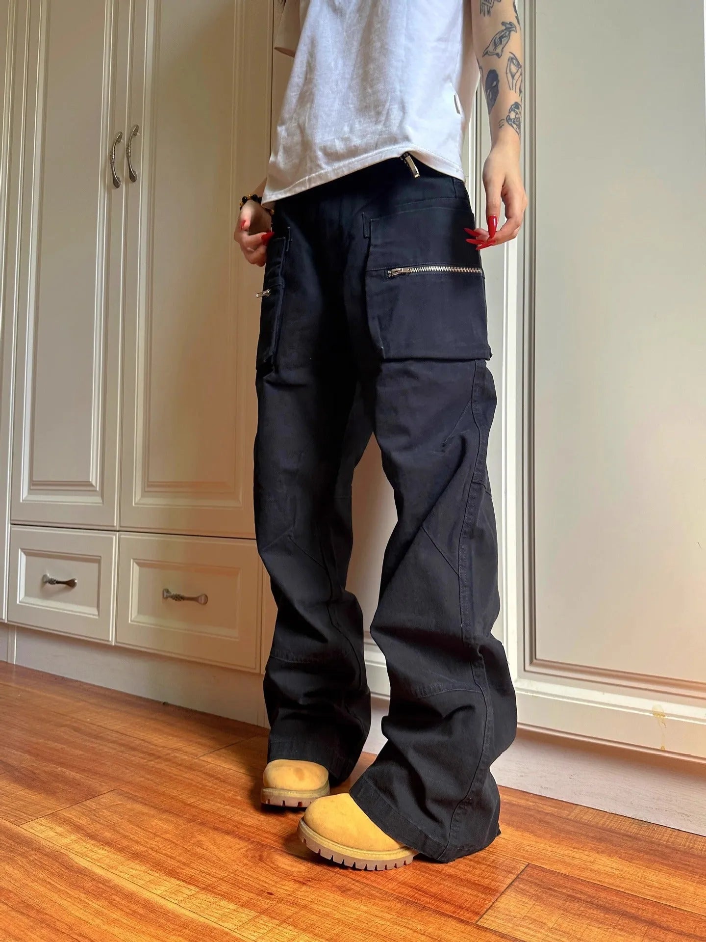 Double zipper work trousers with side pocket in black or green cotton fabric