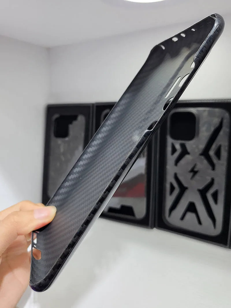 Black Kevlar carbon fibre hard case for Xiaomi 10 Ultra with drop-resistant and fingerprint-resistant properties