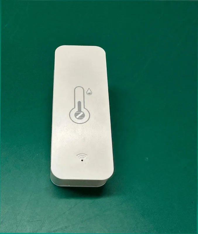 WiFi temperature and humidity sensor with ABS plastic housing measuring 72x25x20mm for smart home monitoring