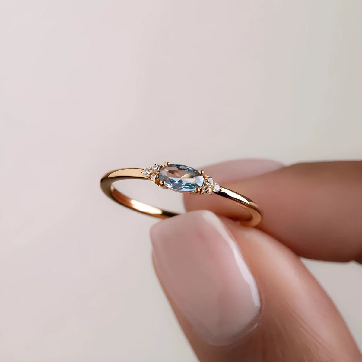 S925 sterling silver horse eye blue stone engagement ring in yellow gold with white diamond