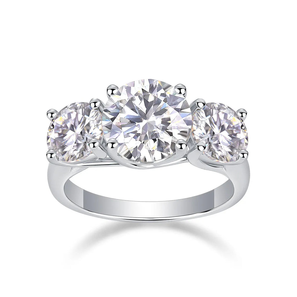 Three Lives Of Fortune wedding ring set with 3-carat moissanite in S925 silver platinum-plated on a white background