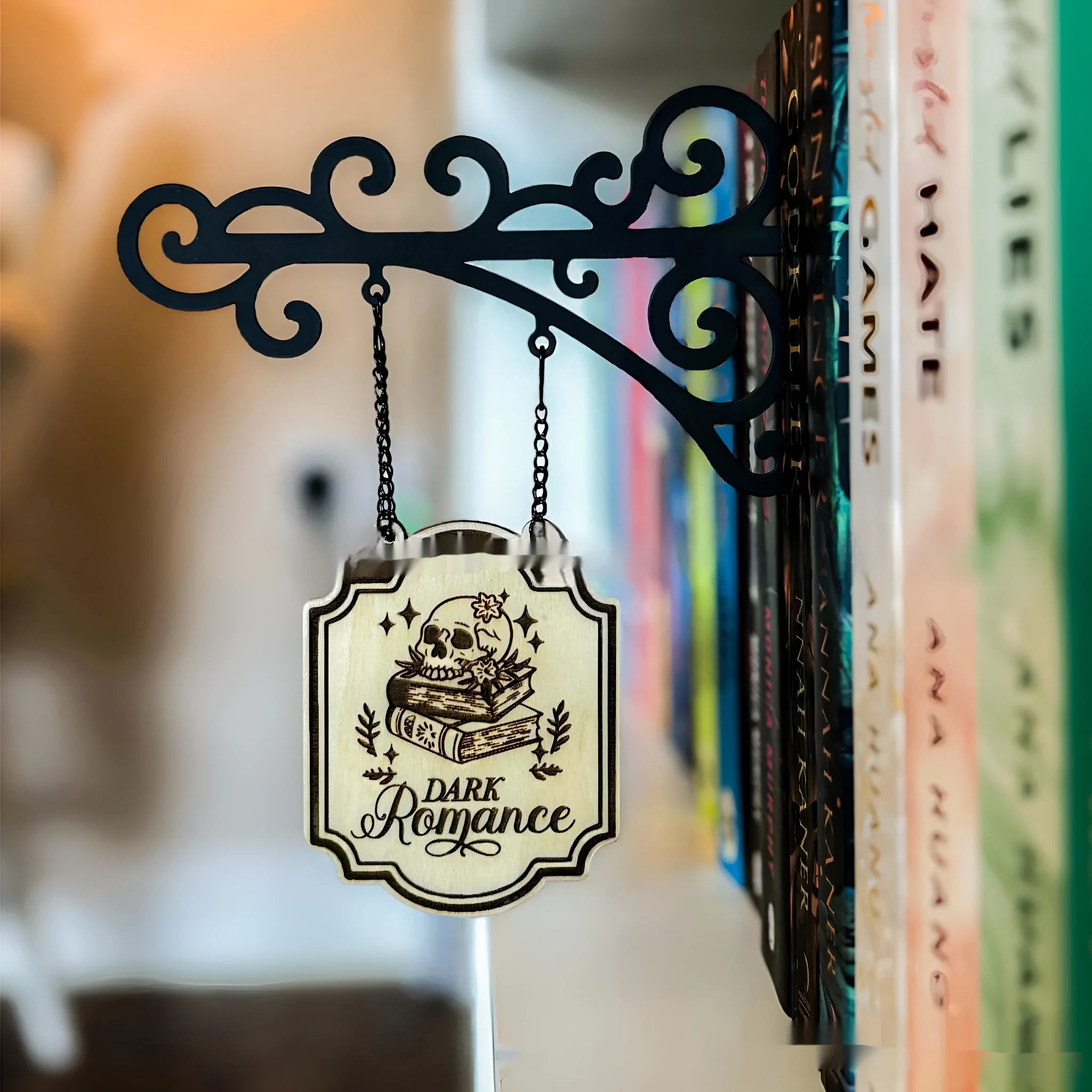 Book separator with tavern signs ornament form in five decorative styles for shelf organisation
