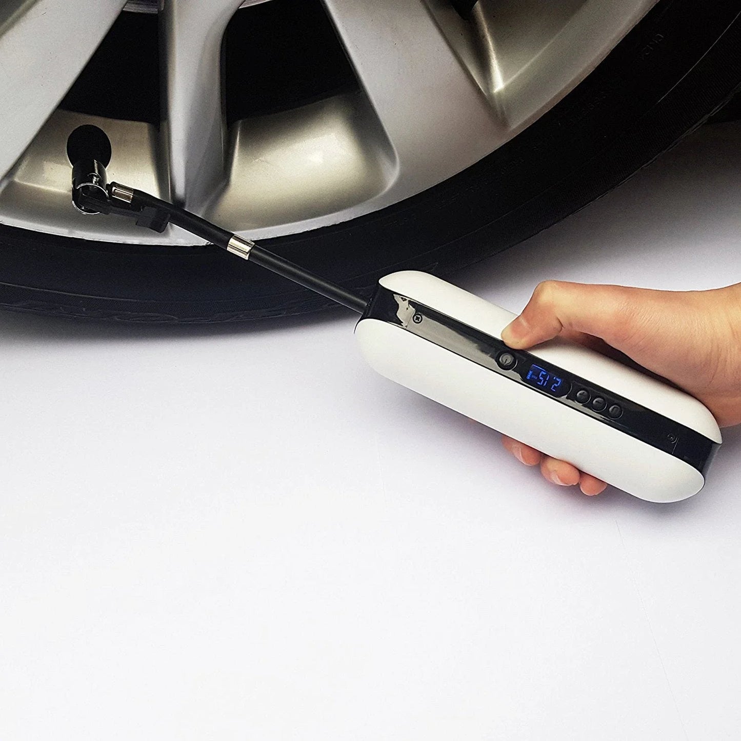 Smart electric bicycle pump with USB charging and automatic stop feature