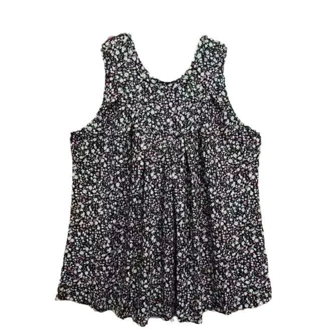 Black plus size sleeveless vest with floral print, loose fit, round neck.