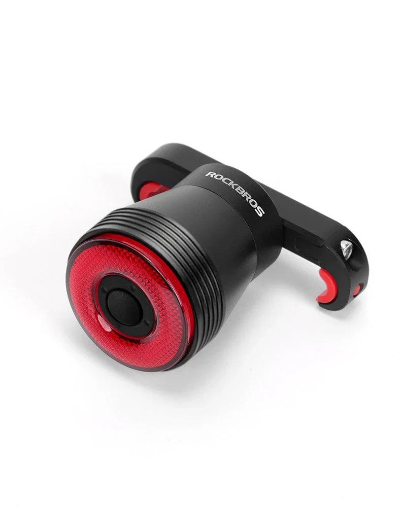 Smart auto brake sensing bicycle light with IPx6 waterproof rating and USB charging